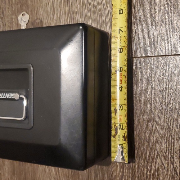 Cash Box - Metal Sentry Money Box Black with Key - Safe - Picture 6 of 7